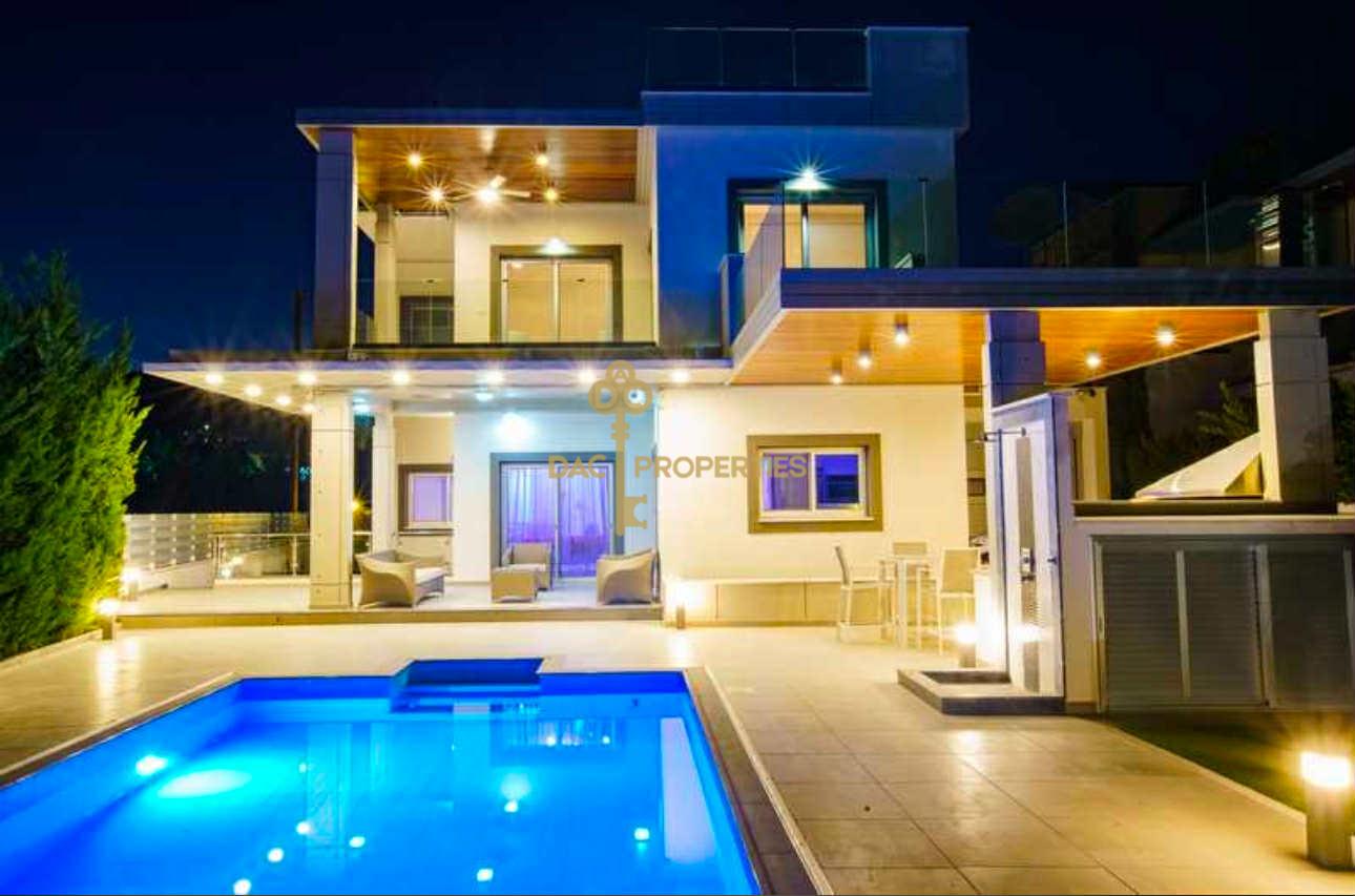 Apartment (Penthouse) in Agios Nektarios, Limassol For Sale